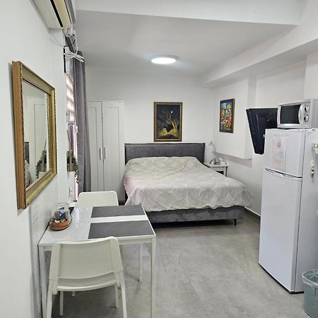 סטודיו במרכז מודיעין Apartman Kültér fotó